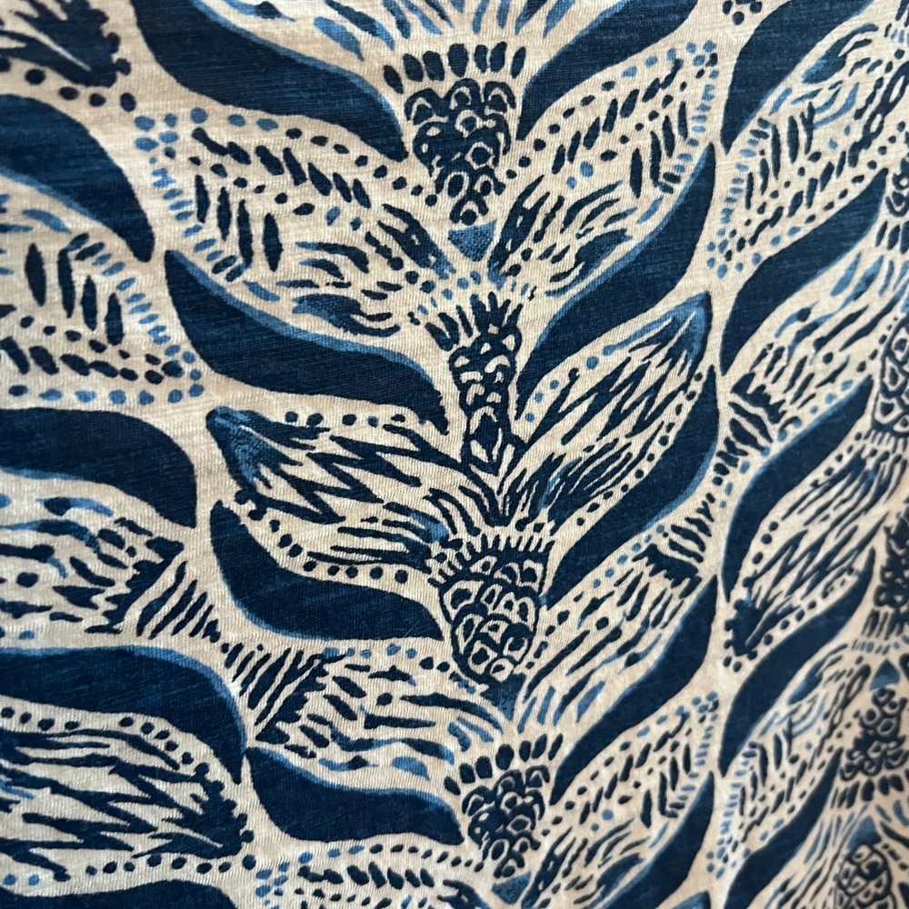 Lilly Pulitzer Blue & White Print Top | XS | 100% Cotton - Picture 5 of 5